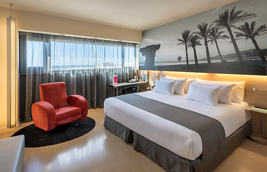 BARCELO MALAGA - Hotel cerca del Palacio de Deportes Martín Carpena