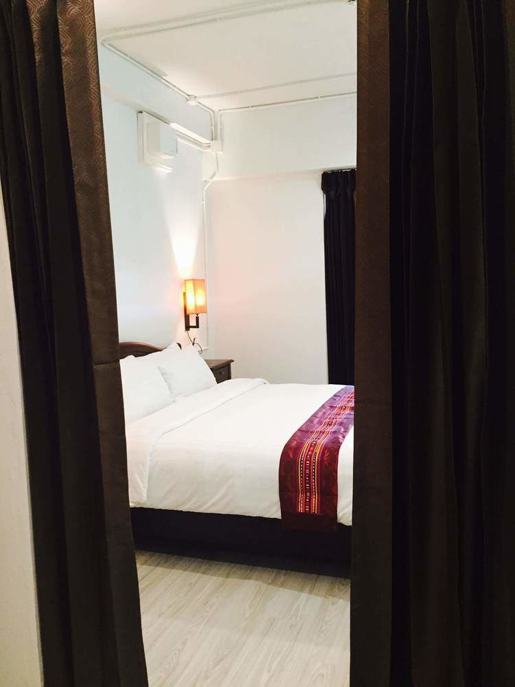 99 The Gallery Hotel