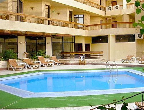 GADDIS LUXOR