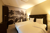 CAMP INN HOTEL AMSTERDAM