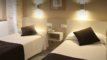 APARTMENTS TRAVESSERA PARK GUE
