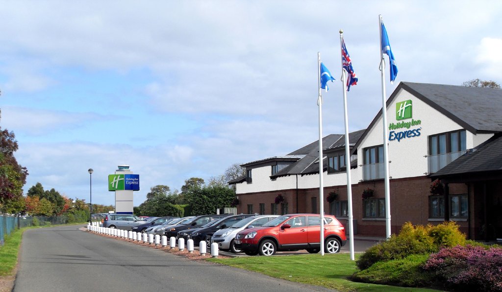 HOLIDAY INN EXPRESS EDINBURGH AIRPORT