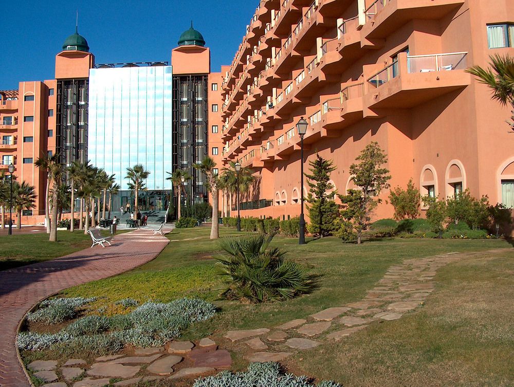 HOTEL COLONIAL MAR - Hotel cerca del Aquarium de Roquetas de Mar