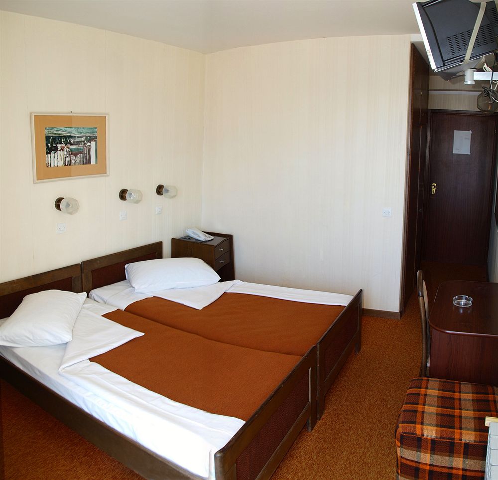 ARKADA HOTEL
