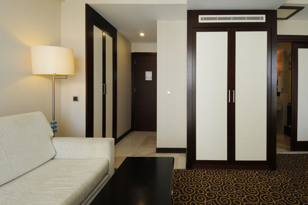 GOLDCITY HOTEL