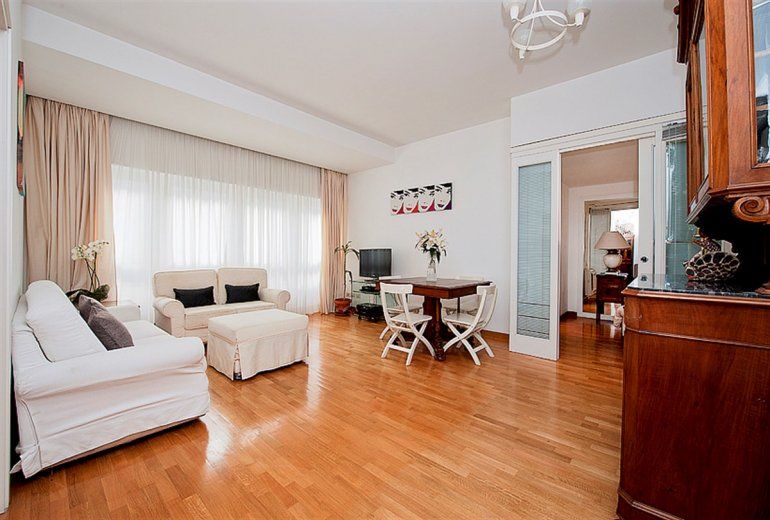 WONDERFUL APARTMENT IN ROME (4 GUESTS)