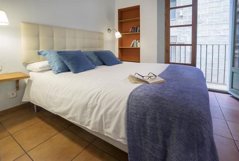 SINGULAR APARTMENT IN BARCELONA (4 GUESTS)