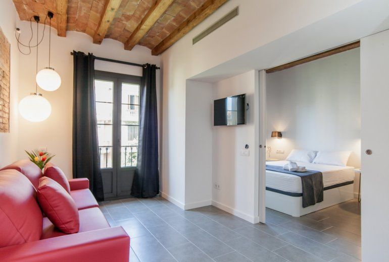 INCREDIBLE APARTMENT IN BARCELONA (5 GUESTS)