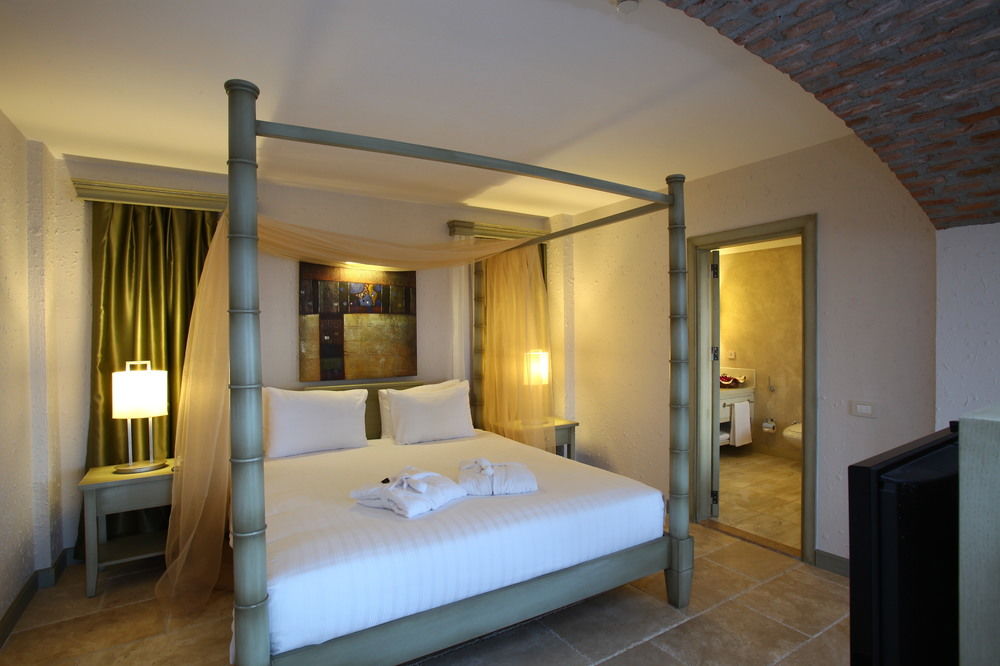 Temenos Boutique Hotel