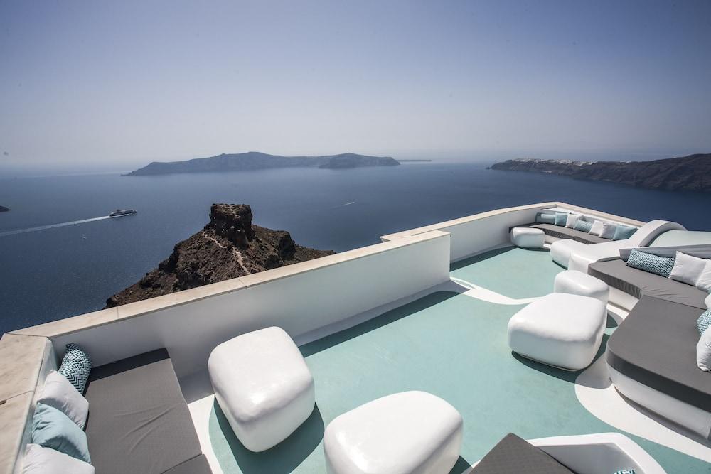 Santorini Cliffs Hotel 2 * Santorini Cliffs Hotel 2 *