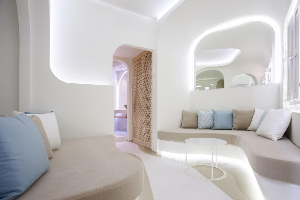 Santorini Cliffs Hotel 2 * Santorini Cliffs Hotel 2 *