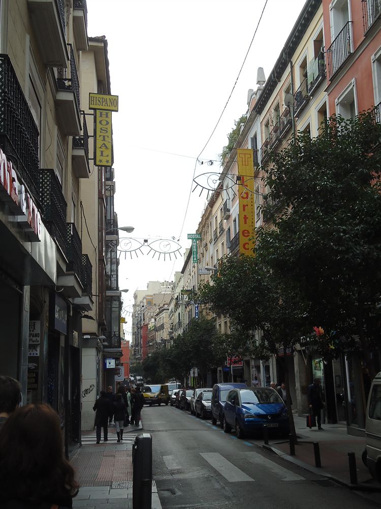 HOSTAL HISPANO GRAN VÍA - Hotel cerca del Restaurante Unami