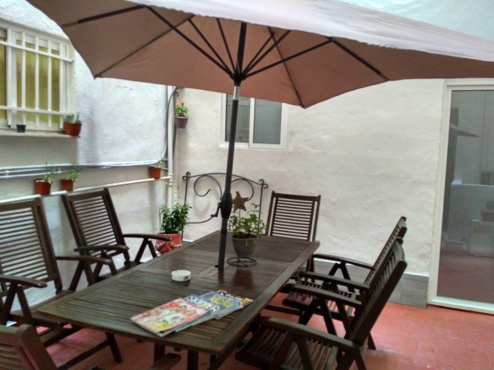 GUESTHOUSE CENTRAL