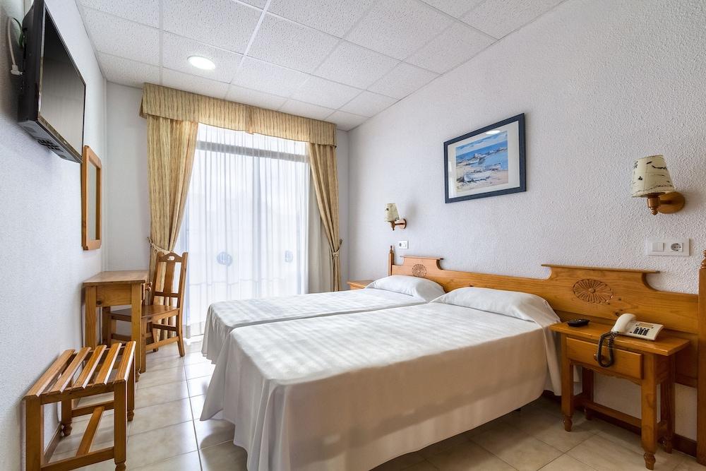 Hotel Neptuno Calella - costa brava