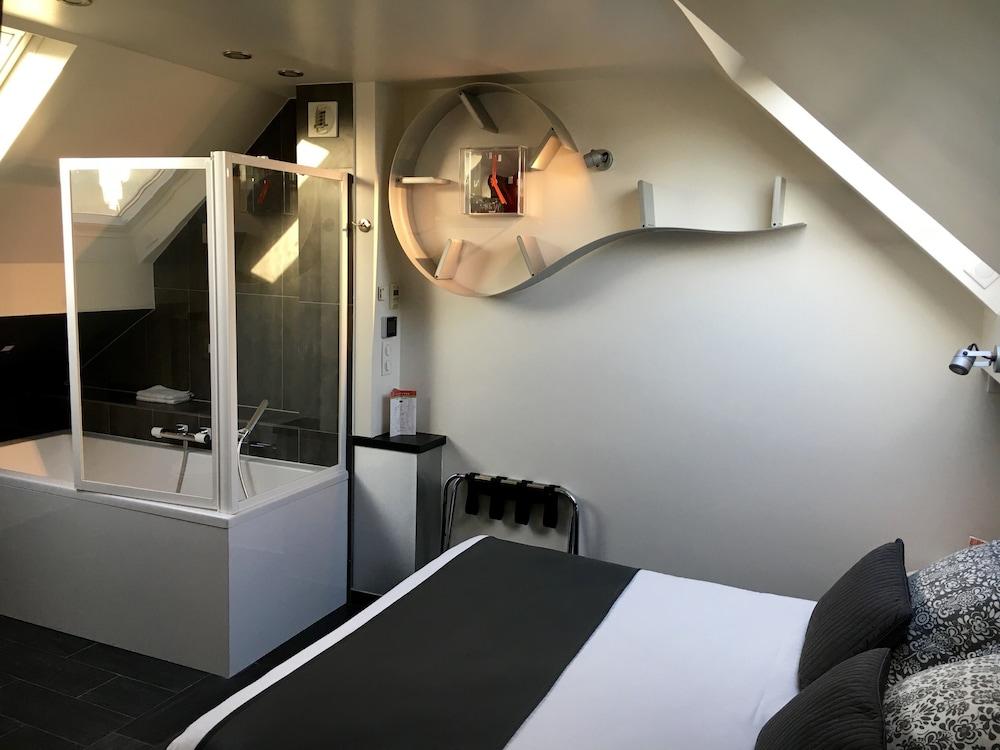 3H Paris Marais Hotel