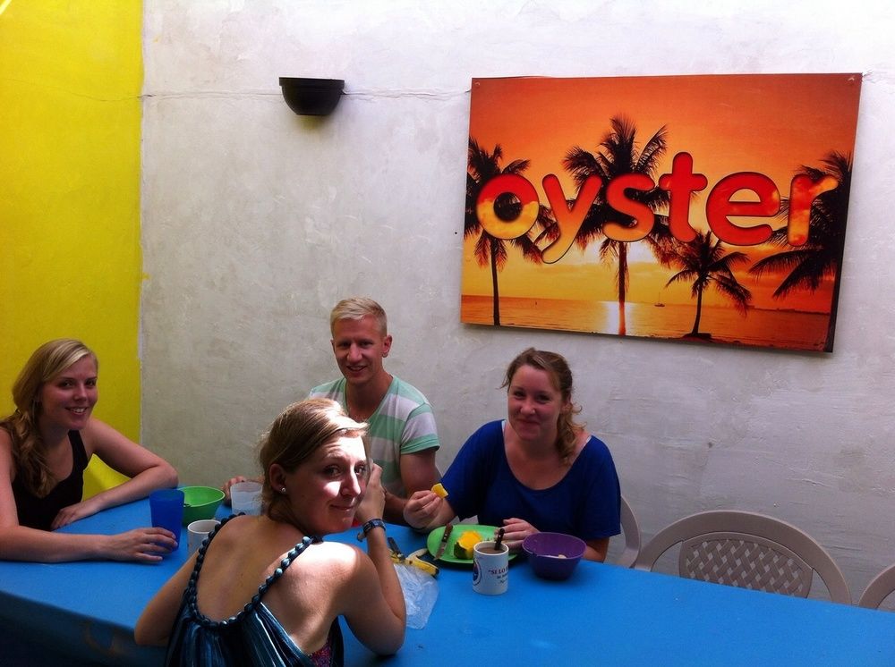 OYSTER HOSTEL