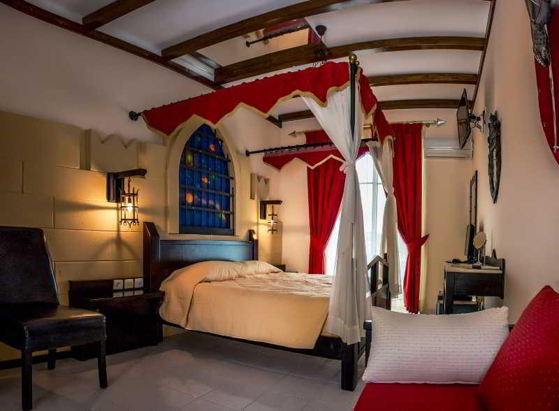 Castello di Cavaliere Suites