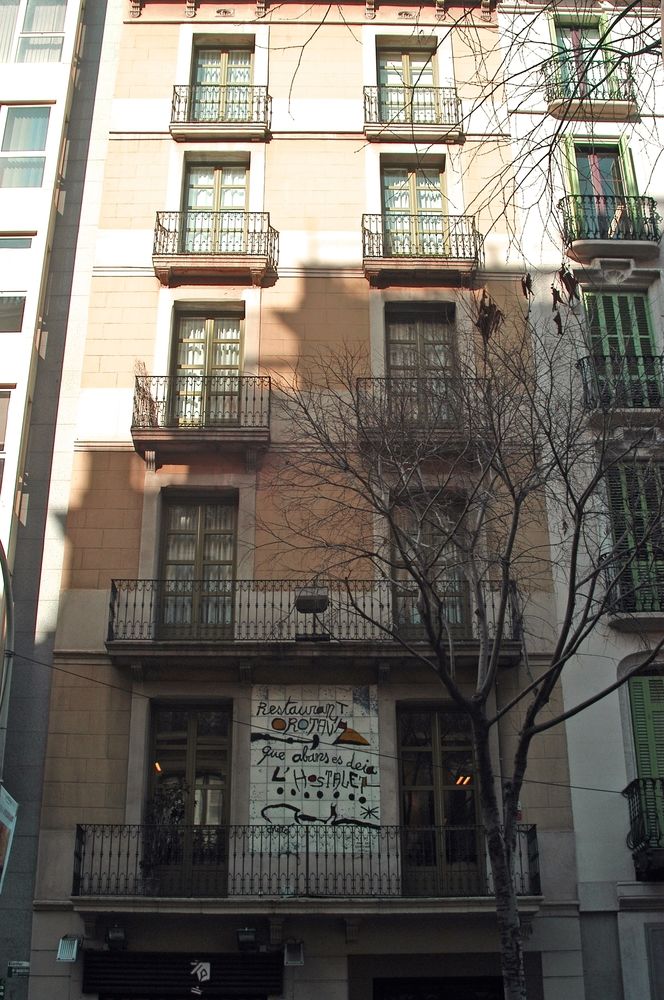 NO 335 -THE STREETS APARTMENTS BARCELONA