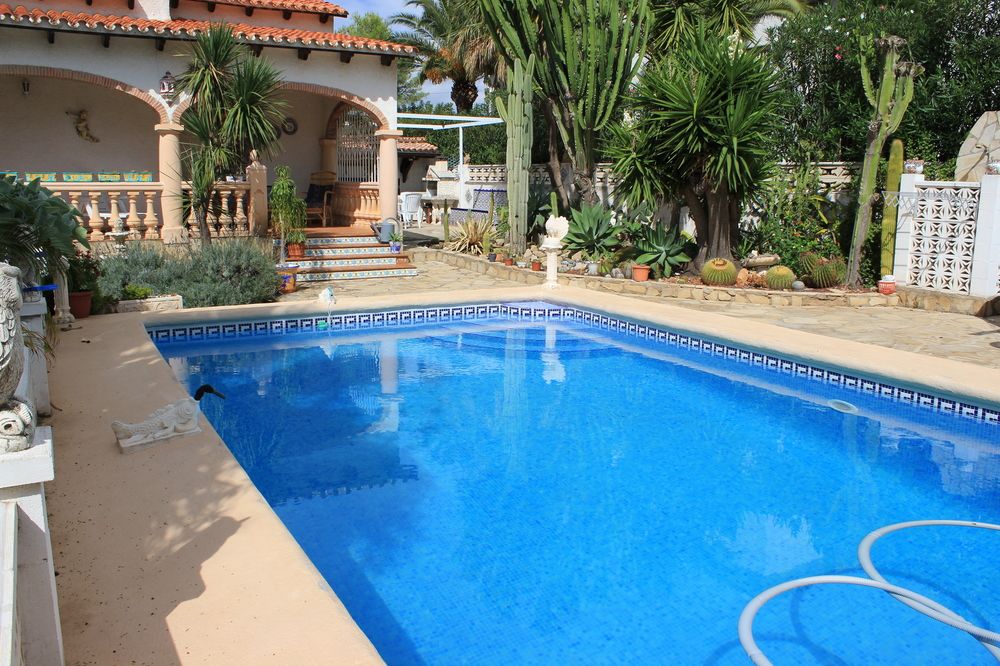 027 VILLA GALERA