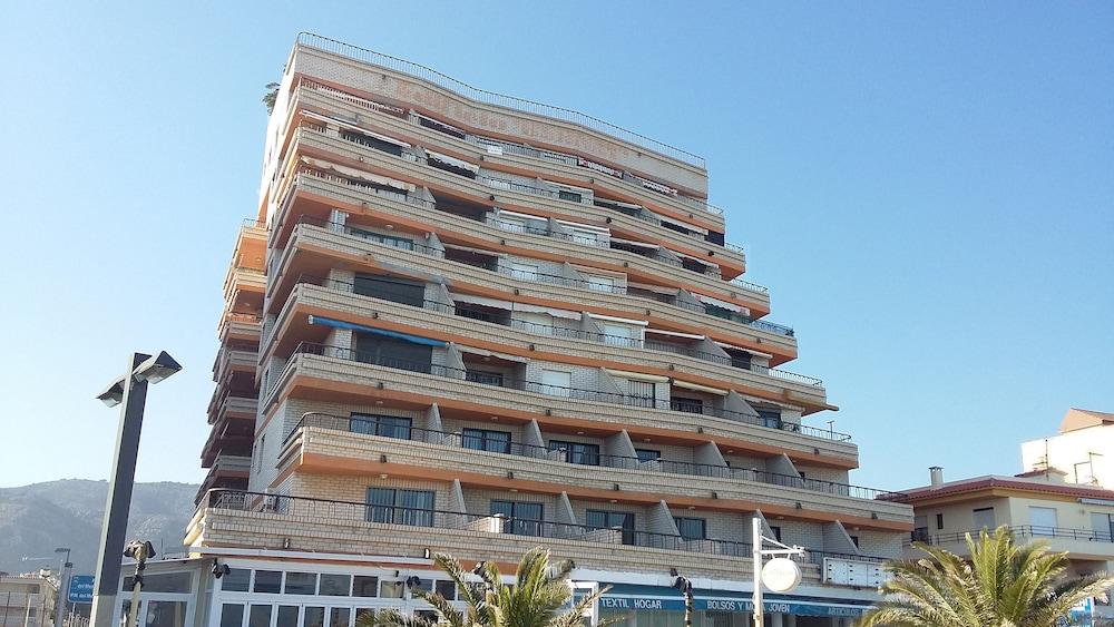 APARTAMENTOS OROPESA PRIMERA LÍNEA 3000