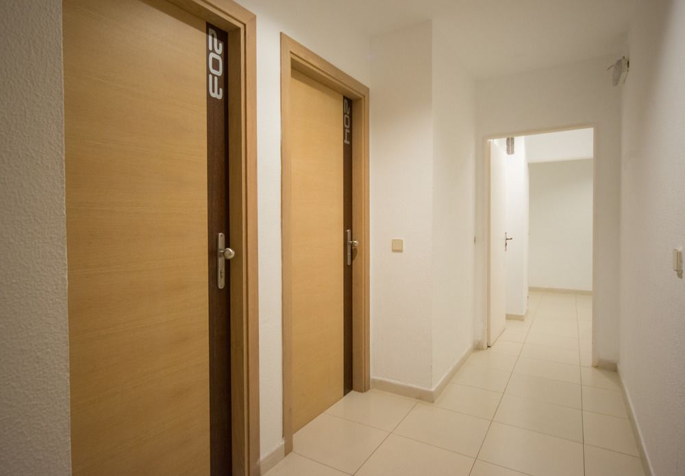 APARTAMENTOS EMBAT