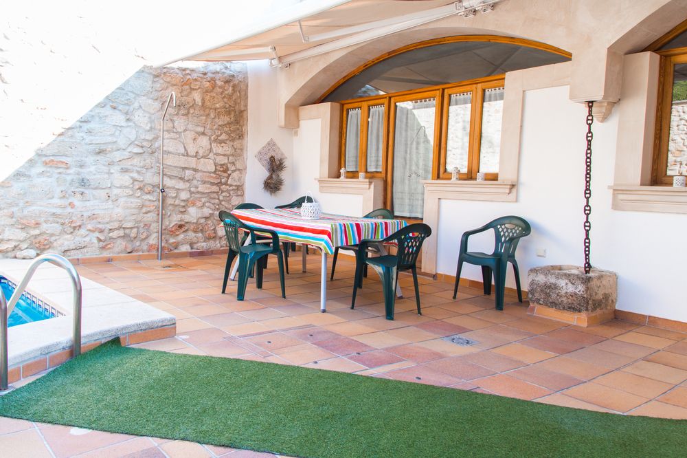 FAMILY HOME JAUME II