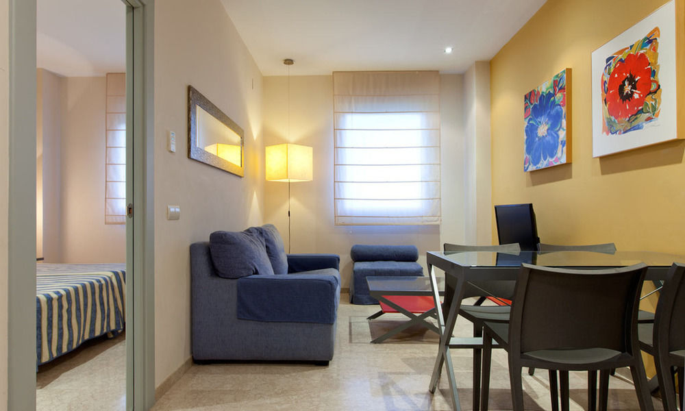 APARTAMENTOS VÉRTICE SEVILLA ALJARAFE - Hotel cerca del Club de Golf Las Minas