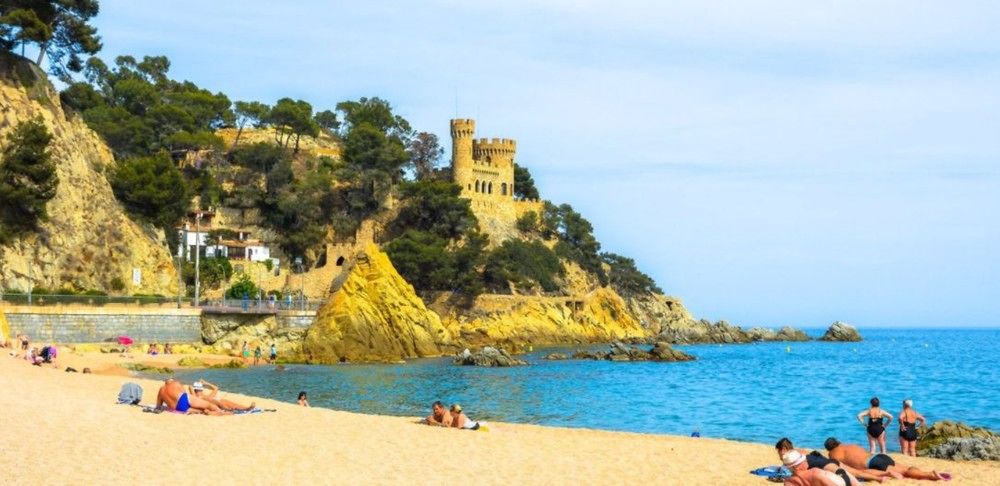 VILLA IN LLORET DE MAR - 104840 BY MO RENTALS