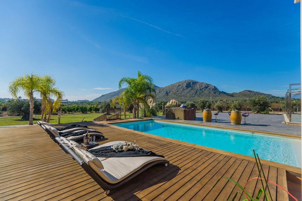 FINCA DE LES OLIVERES
