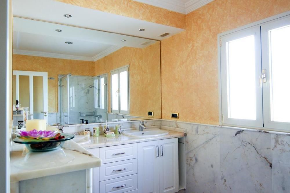 VILLA CHIARA B&B