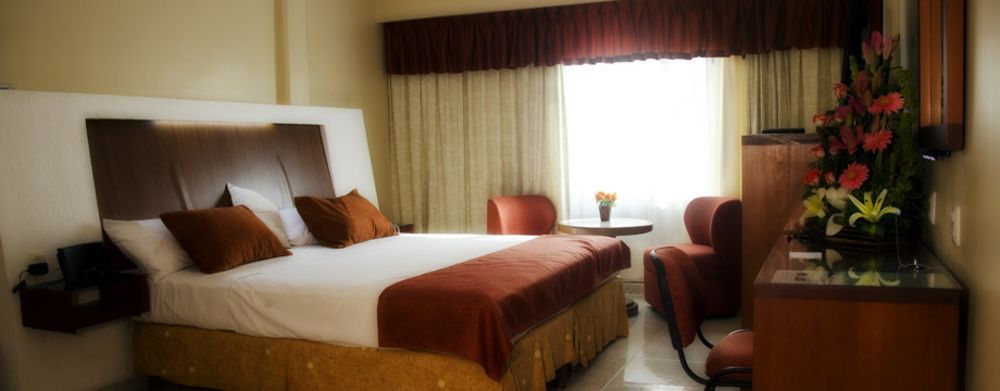 PALMERA SUITES
