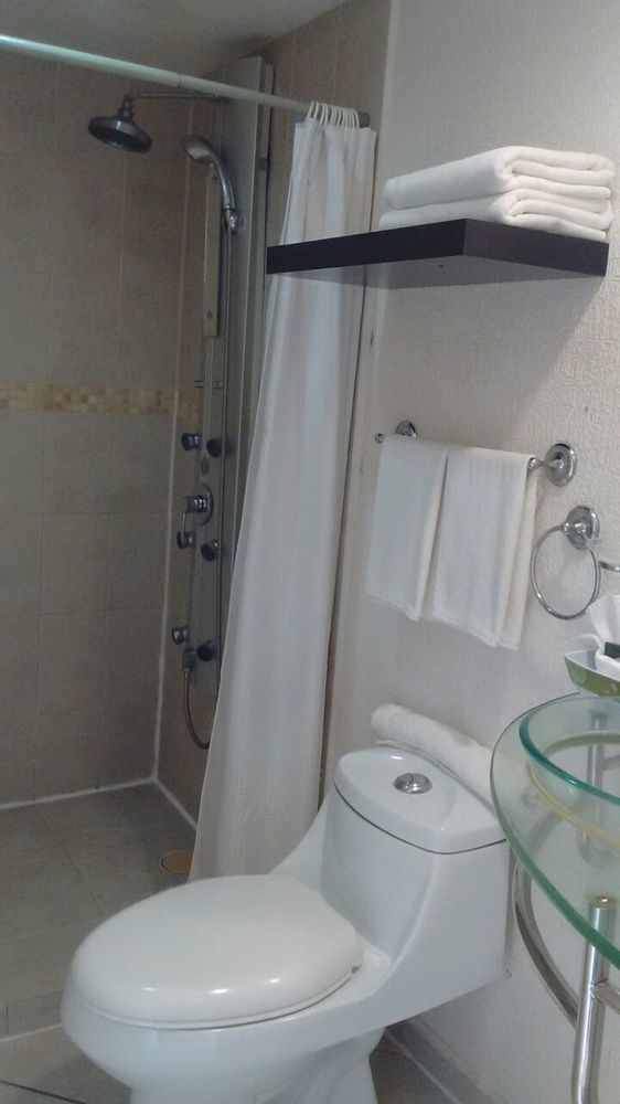 MADERO SUITES