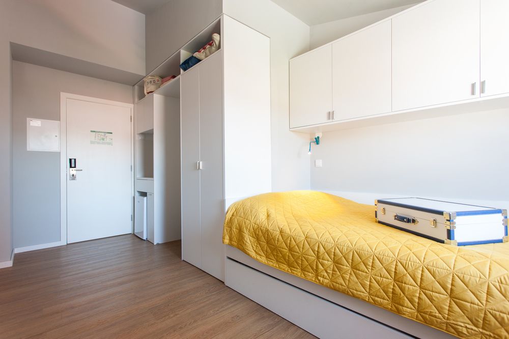 DOORM QUALITY HOUSING