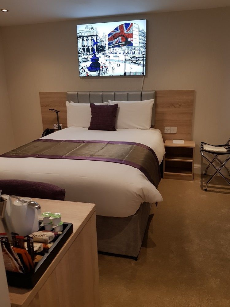 OYO TOWNHOUSE 30 SUSSEX