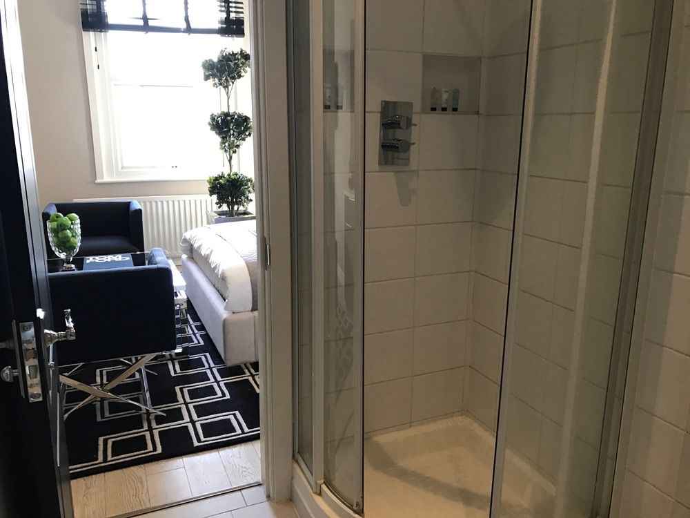SAKKSON HOUSE BOUTIQUE ROOMS & SUITES