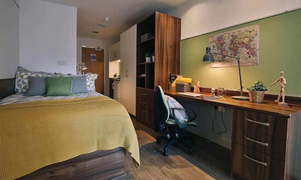 HASHTAG HOTELS SHOREDITCH (STUDENTS AND TEACHERS O