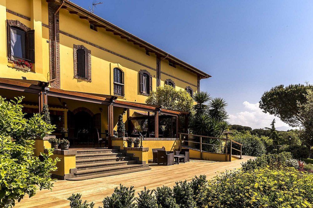 BOMA COUNTRY HOUSE