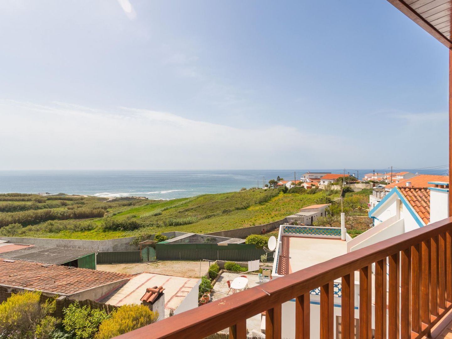 BUNGALOW WITH VIEW III