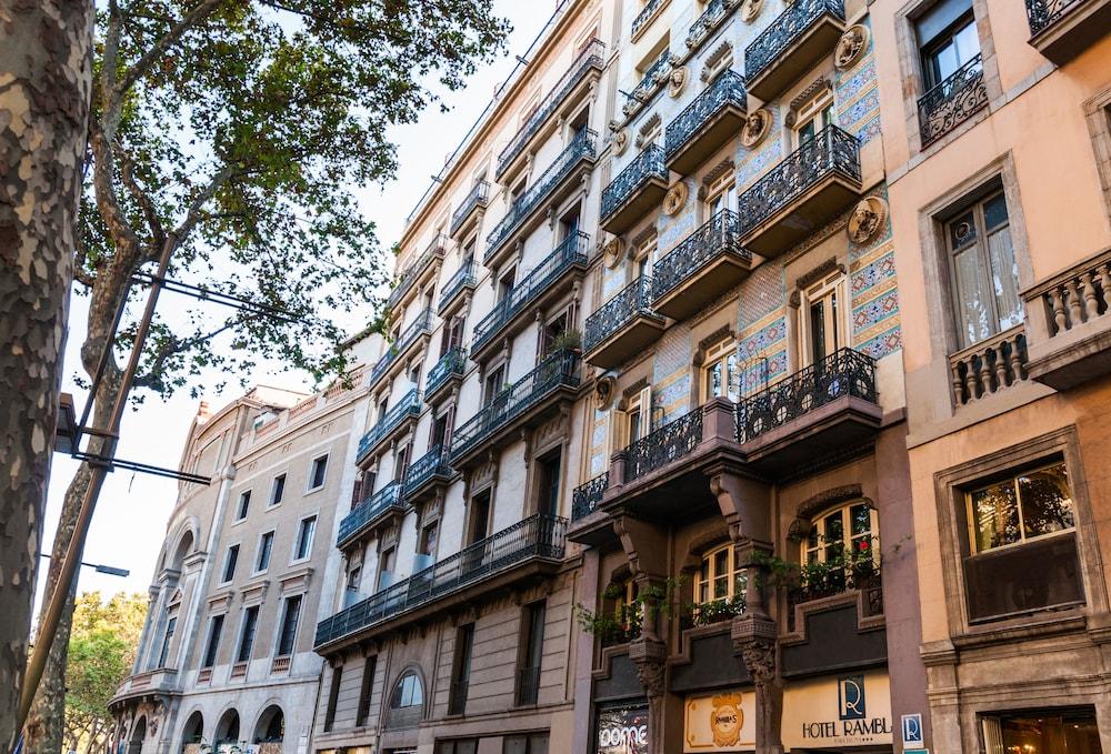 RAMBLAS BARCELONA - Hotel cerca del Pepe y sus restaurantes