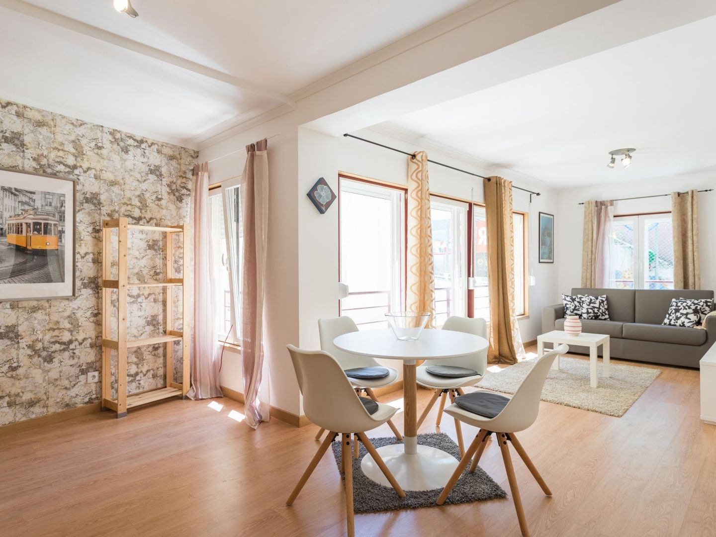 MARTIM MONIZ CHARMING FLAT II