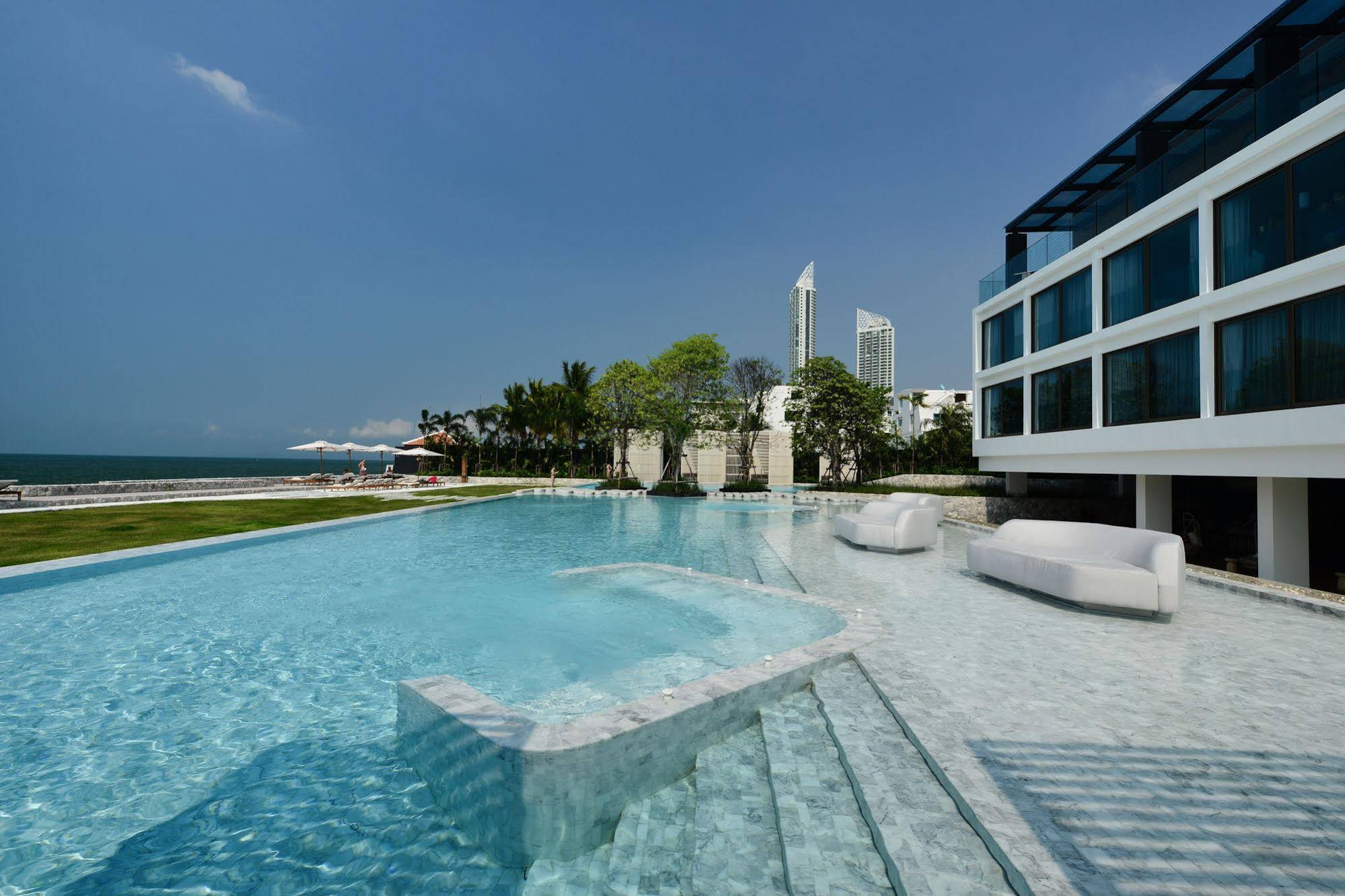 VERANDA RESORT PATTAYA - MGALLERY BY SOFITEL