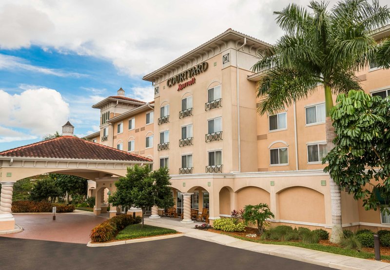 COURTYARD FORT MYERS AT I-75 AND GULF COAST TOWN C