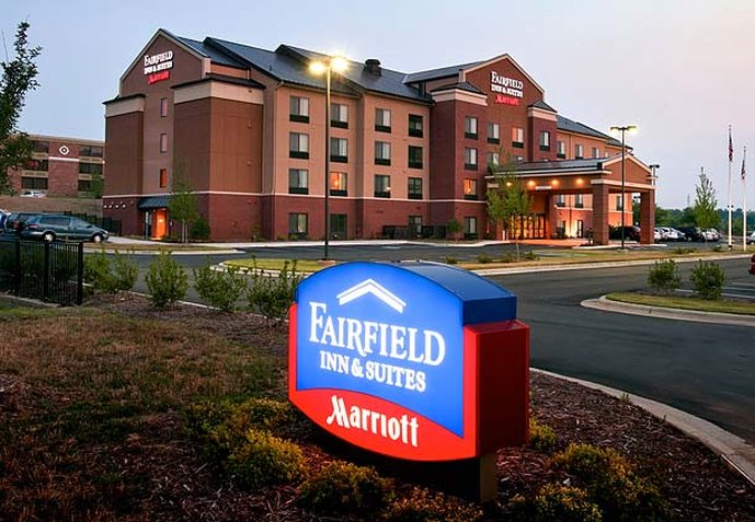 FAIRFIELD INN  SUITES CHARLOTTE MATTHEWS