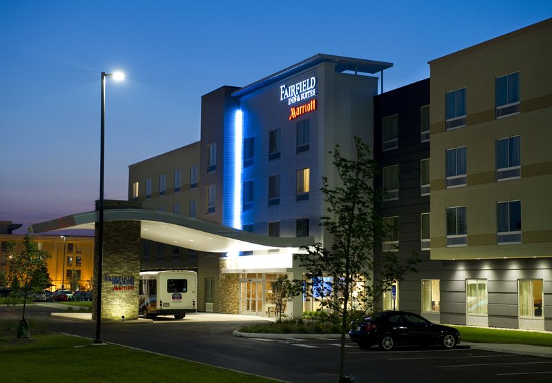 FAIRFIELD INN  SUITES COLUMBUS AIRPORT