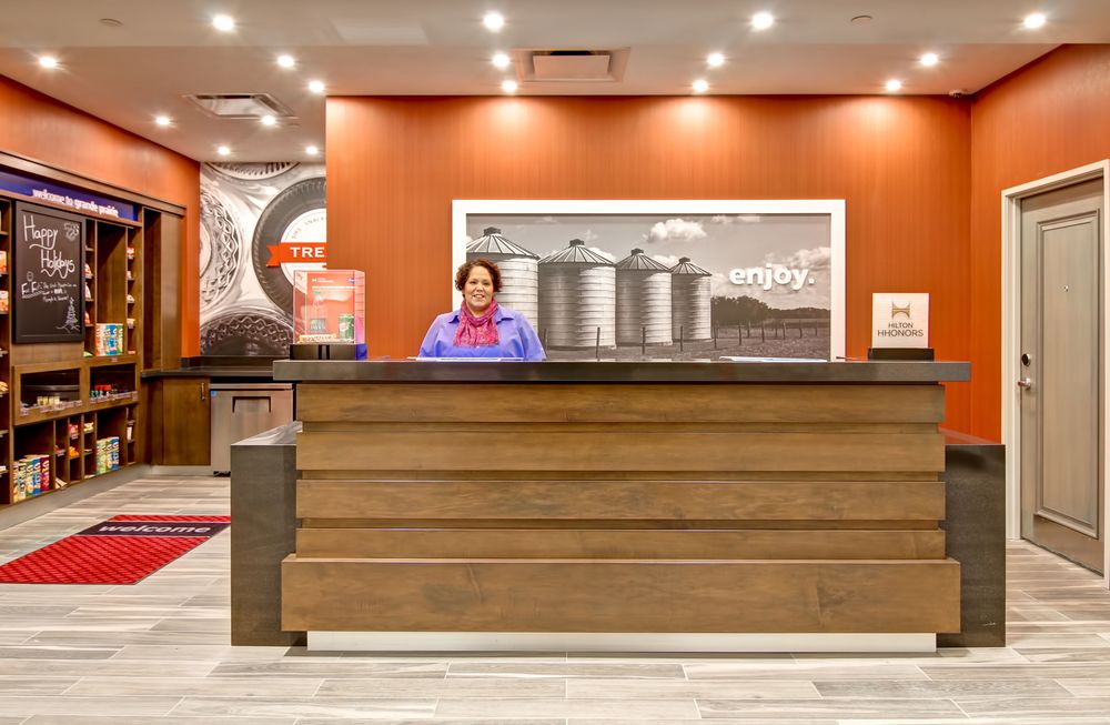 Hampton Inn & Suites by Hilton Grande Prairie