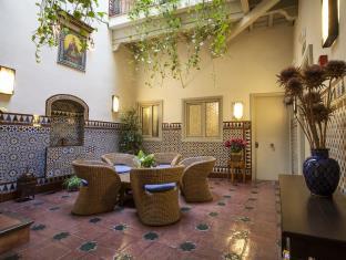 HOTEL BOUTIQUE CASAS DE SANTA CRUZ - Hotel cerca del Giralda Sevilla