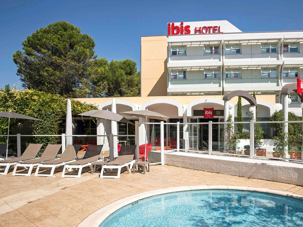 IBIS NÎMES OUEST