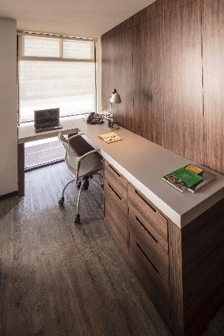 FLOWSUITES WTC