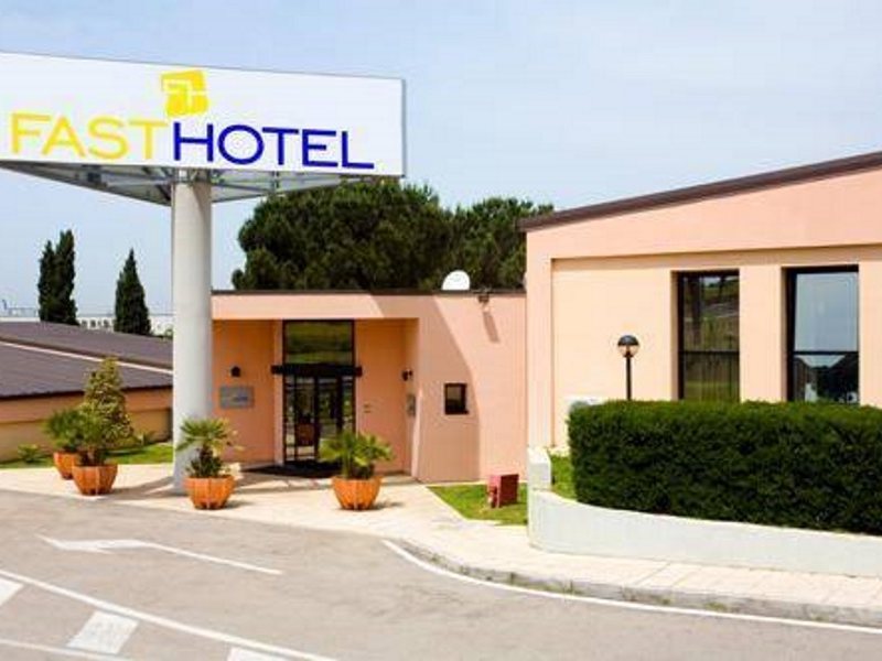 HOTEL ROMA SUD (EX:FAST HOTEL ROMA SUD)