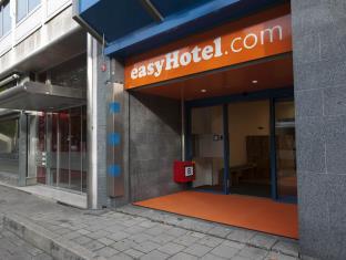 EASYHOTEL ROTTERDAM CITY CENTR